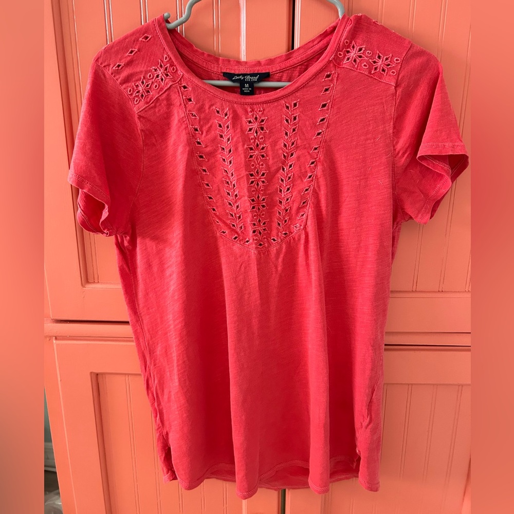 Women’s top size medium